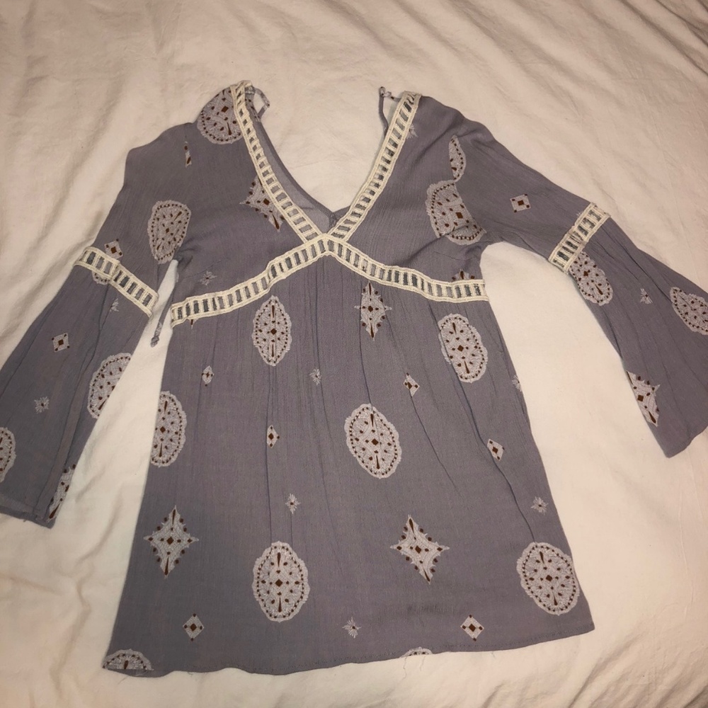 Wide Sleeve, V-Neck Top